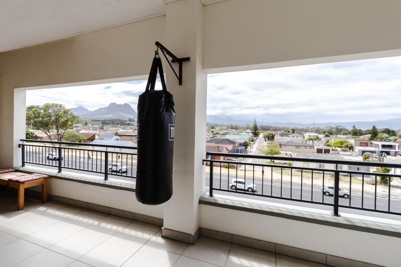 To Let 2 Bedroom Property for Rent in The Huntsman Western Cape